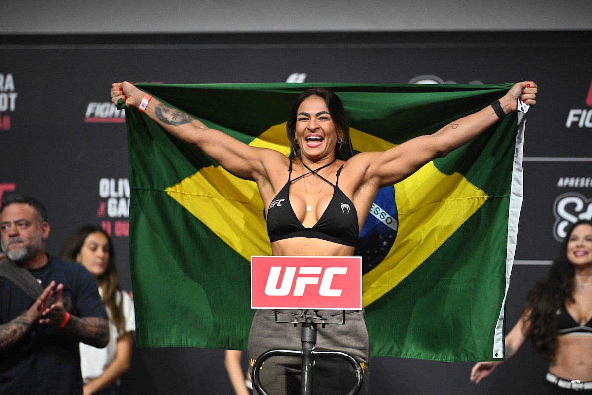 Nova York! Bia Mesquita enfrenta Macy Chiasson no UFC 334, em novembro — Federação de Jiu-Jitsu, Brazilian Jiu-Jitsu Federation